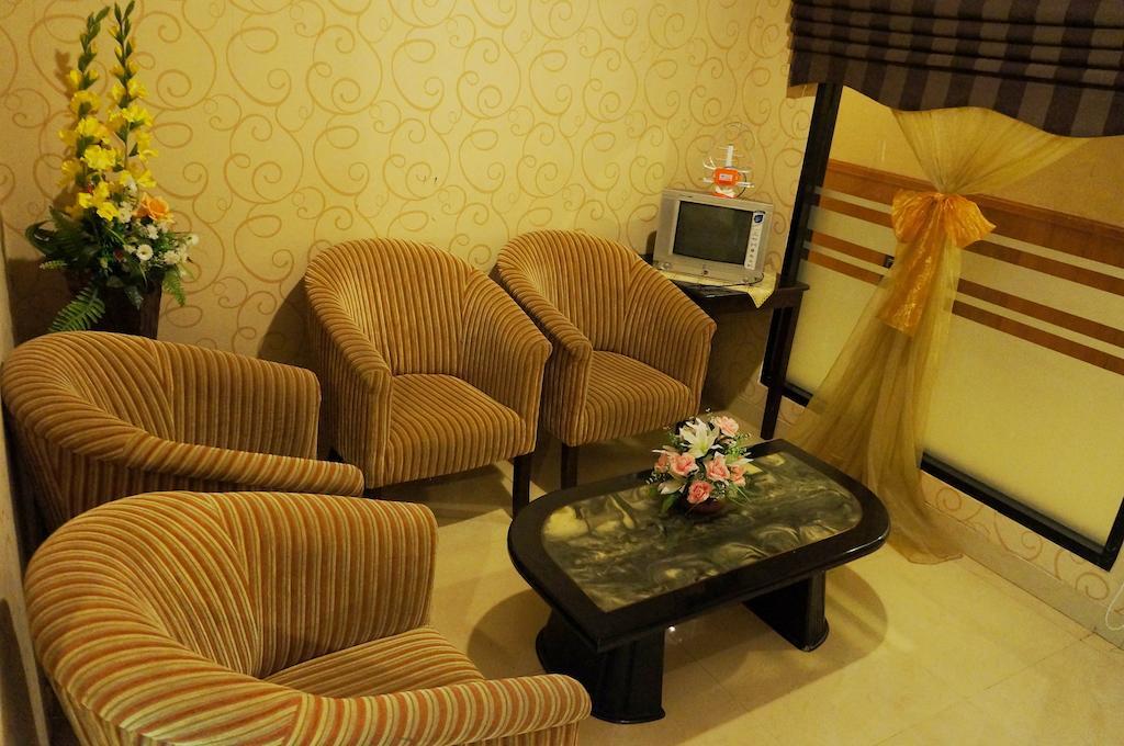 Hôtel Feodora Airport à Palembang Extérieur photo